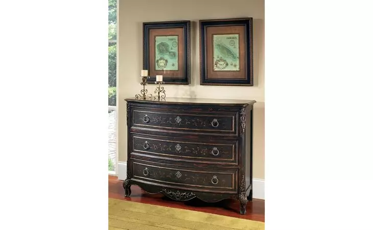704310  ACCENTS DRAWER CHEST