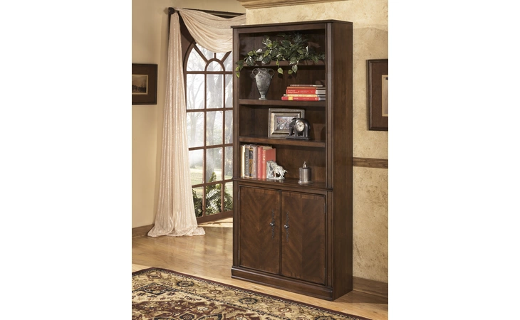 Hamlyn LARGE DOOR BOOKCASE ASHLEY Large Door Bookcase H527-18