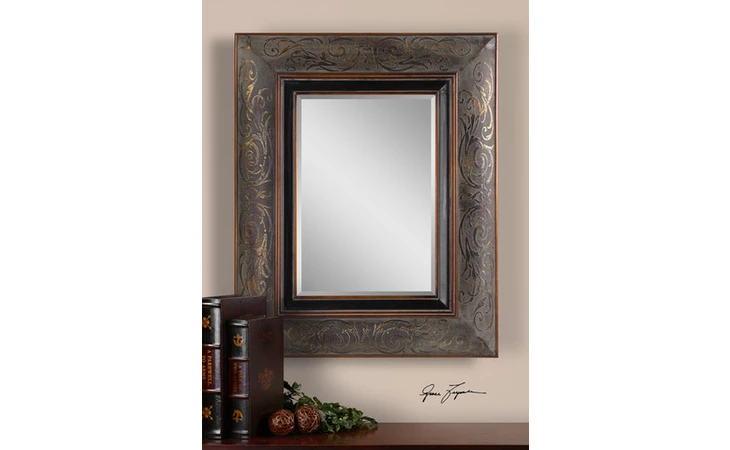 07043 BOVARA UTTERMOST  07043