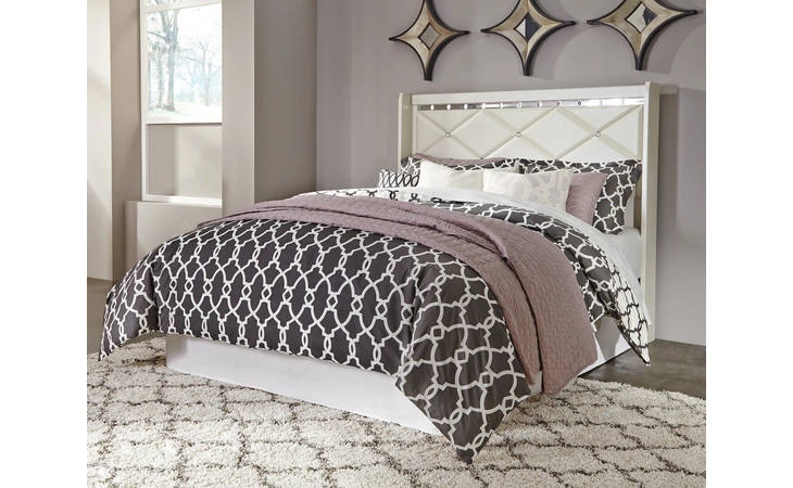 Dreamur QUEEN PANEL HEADBOARD ASHLEY Champagne B351-57