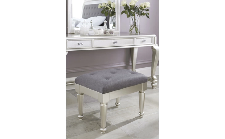 Coralayne UPHOLSTERED STOOL (1/CN) ASHLEY Silver B650-01