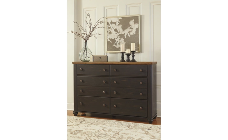 B220-31 DRESSER MAXINGTON ASHLEY Maxington B220-31
